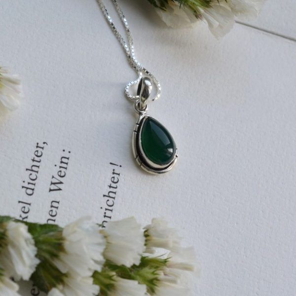 Κολιέ από ασήμι 925 με ημιπολύτιμη πέτρα Πράσινος Όνυχα. Michelle Green Onyx mk-jewels