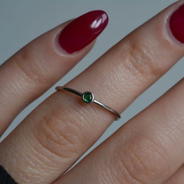 Δαχτυλίδι απο Επιροδιωμένο Ασήμι 925 με Ζιρκόν. milene green-mk-jewels