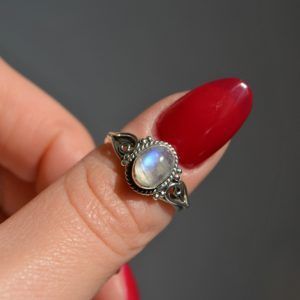 Ring of Silver 925 with semi-precious stone Erato Moonstone mk-jewels