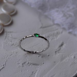 Δαχτυλίδι από Επιροδιωμένο Ασήμι 925 με πράσινο Ζιρκόν-Natalie Green-mk-jewels