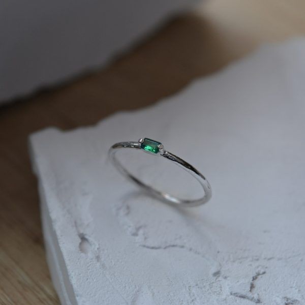 Rhodium plated silver ring 925 with green zirconia-Scarlett Green-mk-jewels