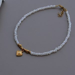 Ankle bracelet with white beads and gold elements-Mila white-mk-jewels