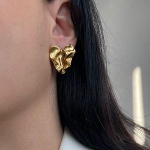 Earrings made of gold plated steel heart stud-Marilia gold-mkjewels