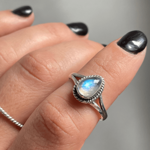 Ring of Silver 925 with semi-precious stone Moonstone-Kaia Moonstone-mkjewels