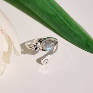 Ring made of Silver 925 with Labradorite-Emelia Labradorite-mkjewels